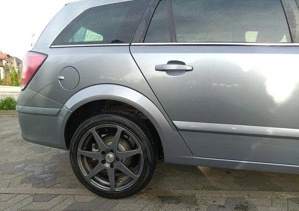 Opel Astra cena 10300 przebieg: 359300, rok produkcji 2007 z Olkusz małe 326